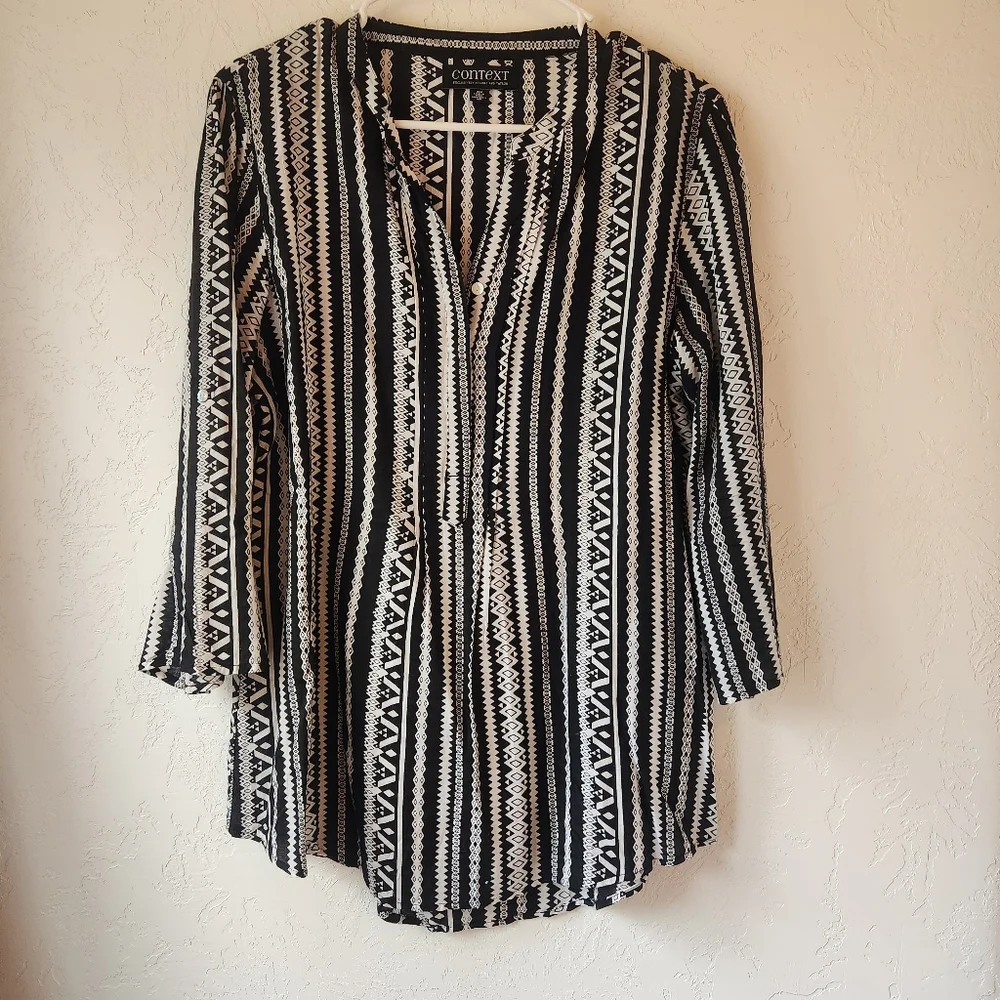 Context Geometric Patterned Tunic Top - Picture 1 of 6